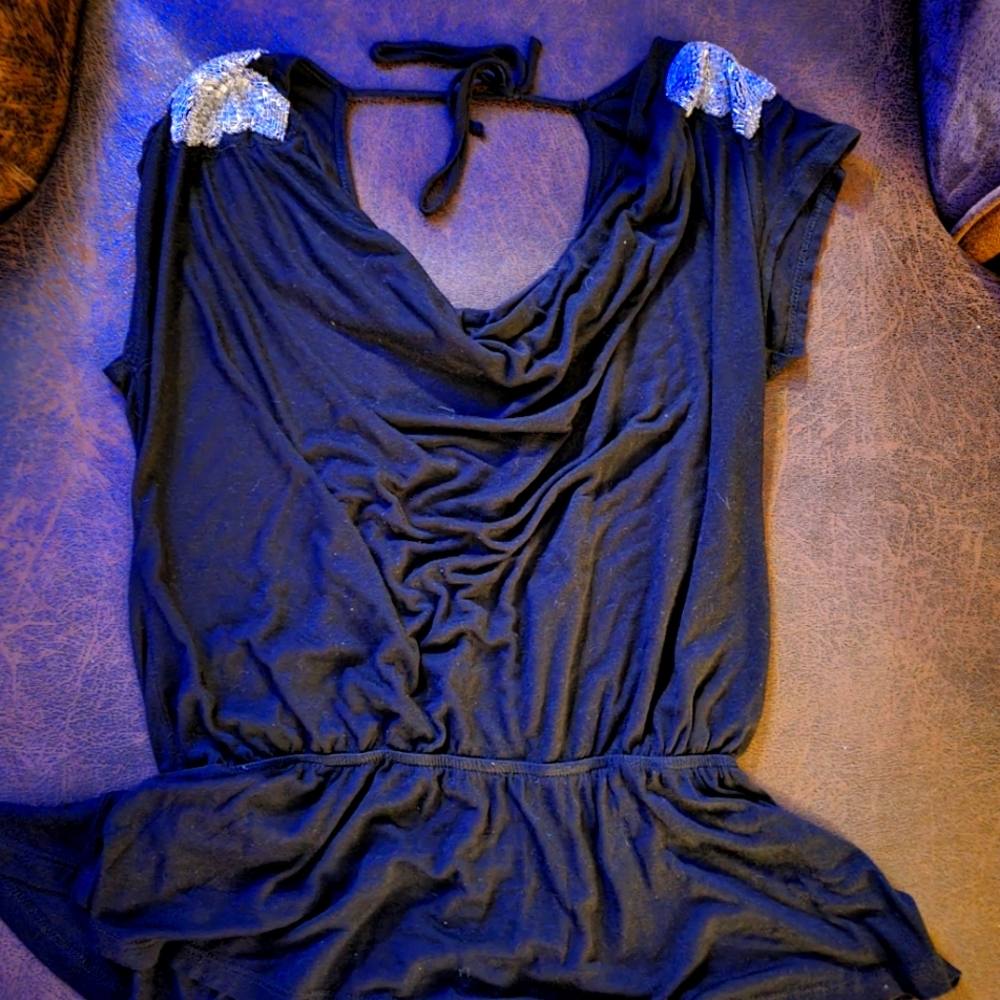 Womans med dress shirt